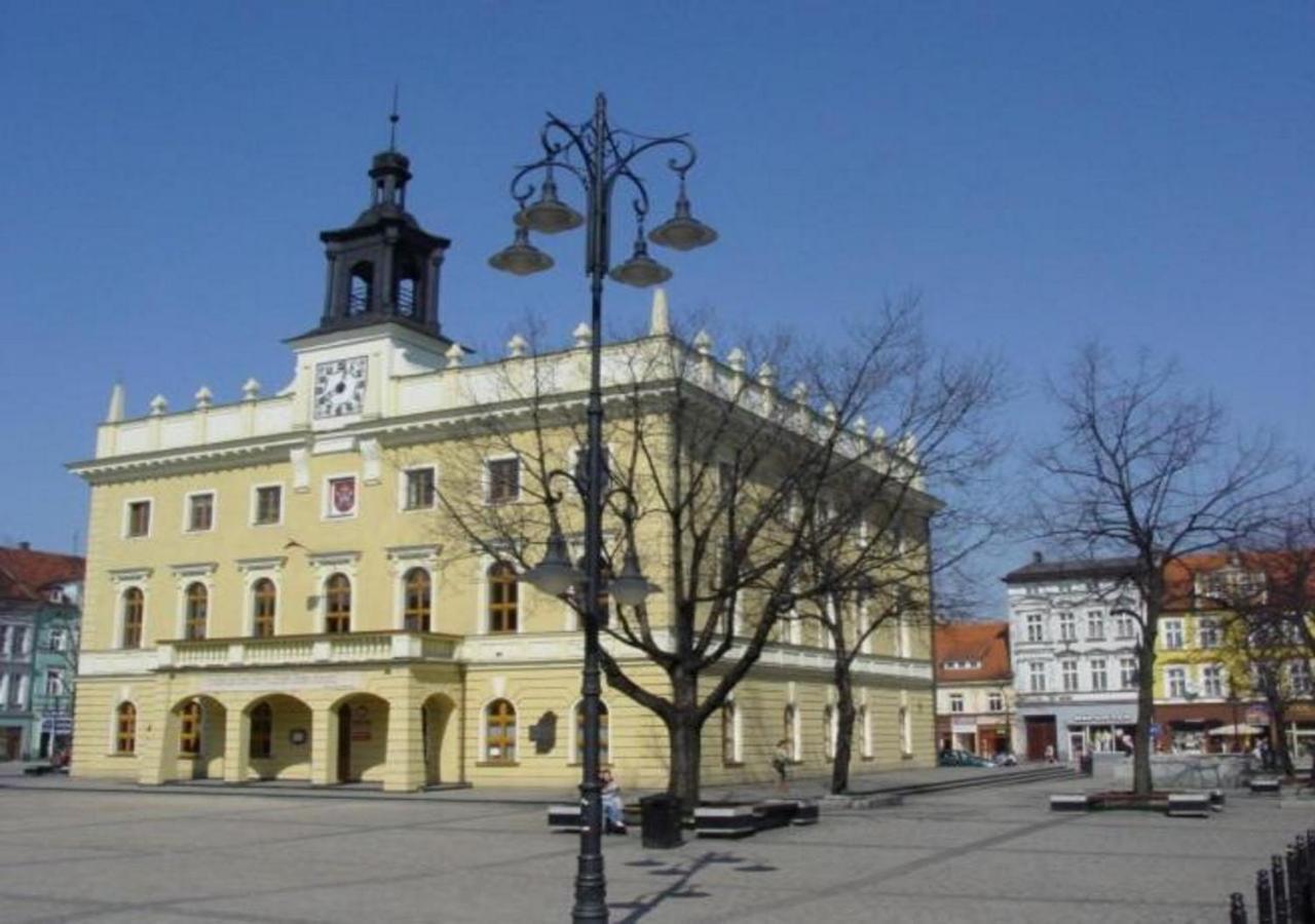 Отель Polonia Острув-Велькопольски Экстерьер фото